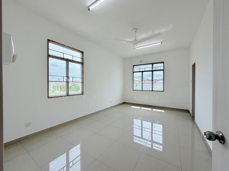 Rumah Teres 2-Tingkat untuk Dijual di Taman Kluang Perdana (Kluang) - Gipson Lay - PropertyGuru.com.my