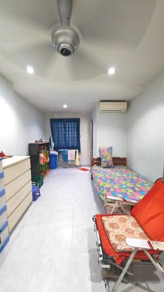 2-storey Terraced House for Sale in Bandar Putra Permai (Seri Kembangan) - Frances Liew - Bedroom - PropertyGuru.com.my