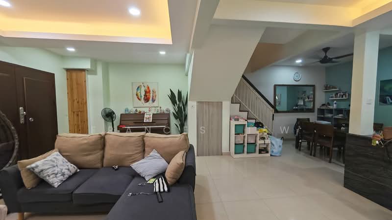 2-storey Terraced House for Sale in Bandar Putra Permai (Seri Kembangan) - Frances Liew - Living Room - PropertyGuru.com.my