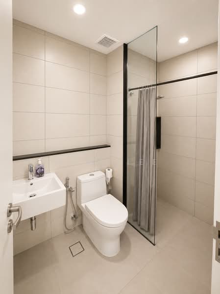 Kediaman Servis untuk Disewa di Duta Park Residences - Samm Lee - Bathroom - PropertyGuru.com.my