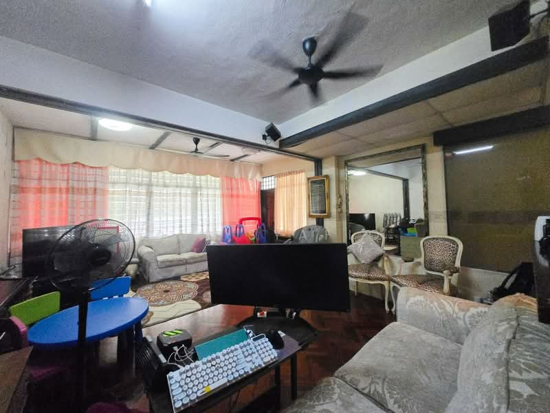 Semi-Detached House for Sale in Ampang Jaya (Ampang) - Zul Syafiq - Living Room - PropertyGuru.com.my