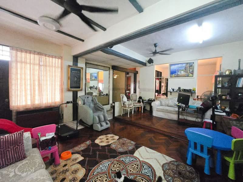 Semi-Detached House for Sale in Ampang Jaya (Ampang) - Zul Syafiq - Living Room - PropertyGuru.com.my