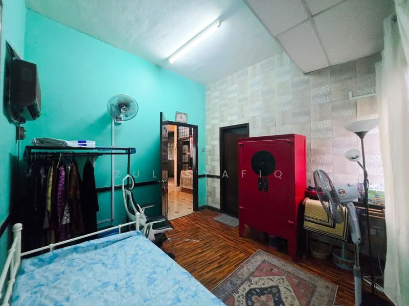 Semi-Detached House for Sale in Ampang Jaya (Ampang) - Zul Syafiq - Bedroom - PropertyGuru.com.my