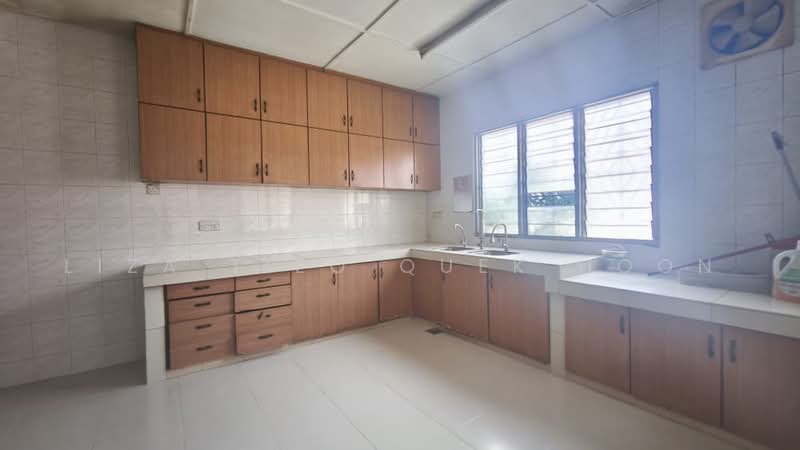 2-storey Terraced House for Sale in Sea Park (Petaling Jaya) - Liza Tieo Quek Hoon - Kitchen - PropertyGuru.com.my