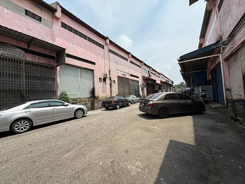 Kilang Teres untuk Disewa di Kulai (Johor) - See Yin . - Exterior - PropertyGuru.com.my