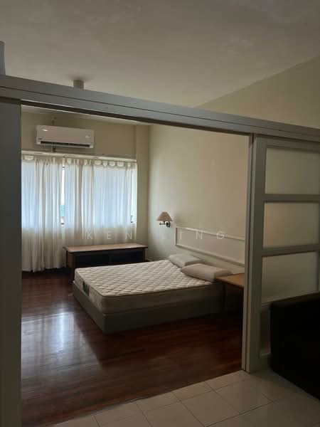 Kediaman Servis untuk Dijual di Seri Cempaka - Ken Ling - Bedroom - PropertyGuru.com.my