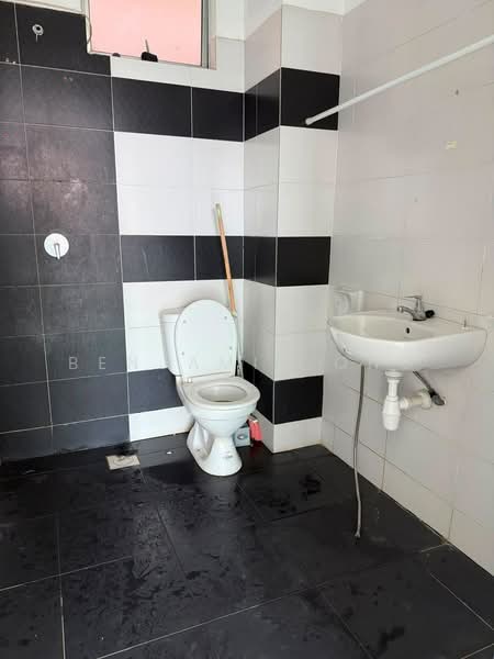 Pangsapuri untuk Disewa di The Twin Residences - Benjamin Ong - Bathroom - PropertyGuru.com.my