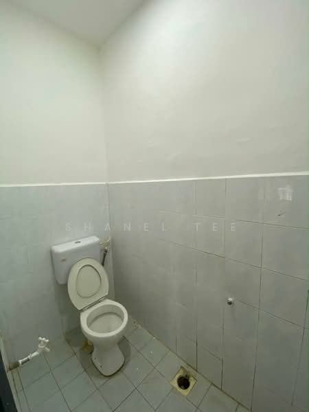 Rumah Teres 1-Tingkat untuk Dijual di Taman Sri Kluang (Kluang) - Shanel Tee - Bathroom - PropertyGuru.com.my