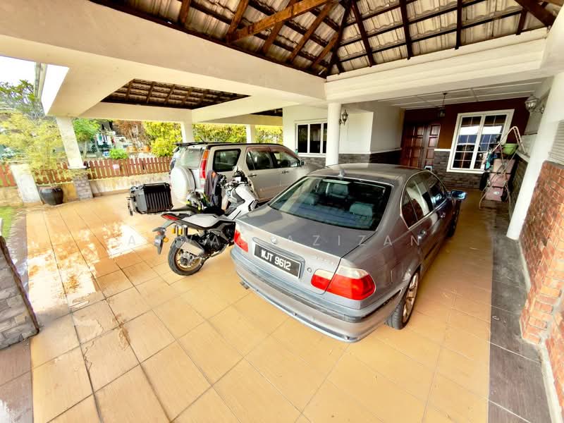 2-storey Terraced House for Sale in Seksyen 1 Bandar Baru Bangi (Bandar Baru Bangi) - Ajwad Azizan - PropertyGuru.com.my