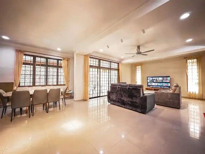 Bungalow House for Sale in Bukit Kesenangan (Johor Bahru) - Kok Hui - Living Room - PropertyGuru.com.my