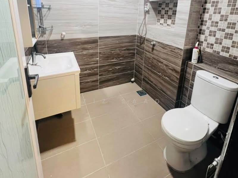 2-storey Terraced House for Rent in Subang Bestari (Shah Alam) - Aziz Saad - Bathroom - PropertyGuru.com.my