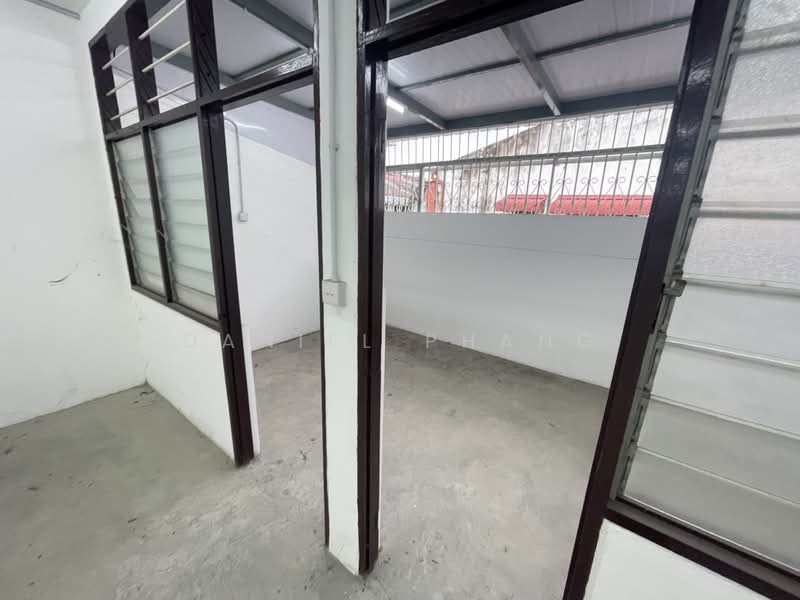 Shop / Office untuk Disewa di Kampung Makam (George Town) - Daniel Phang - PropertyGuru.com.my