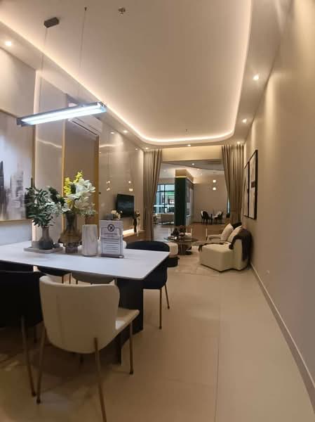 Kondominium untuk Dijual di Elmora Condominium - Lui Lui - Interior - PropertyGuru.com.my