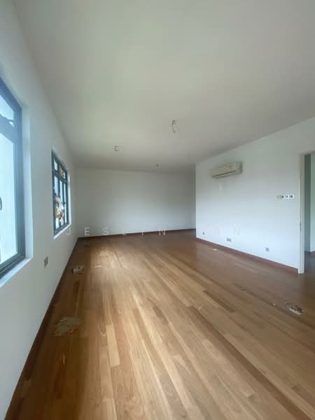 Rumah Berkembar untuk Dijual di 16 Sierra (Puchong) - Jeslyn Tan - Living Room - PropertyGuru.com.my