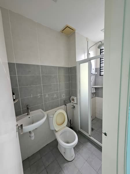 2-storey Terraced House for Sale in Goodview Heights (Kajang) - Isaac Sim - Bathroom - PropertyGuru.com.my