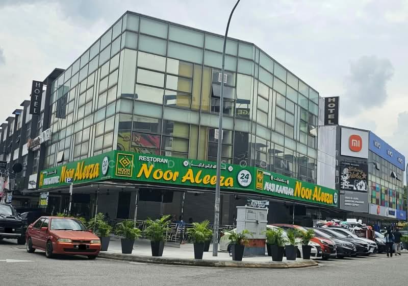 Shop for Rent in Sungai Besi (Kuala Lumpur) - Candy Soon - Exterior - PropertyGuru.com.my