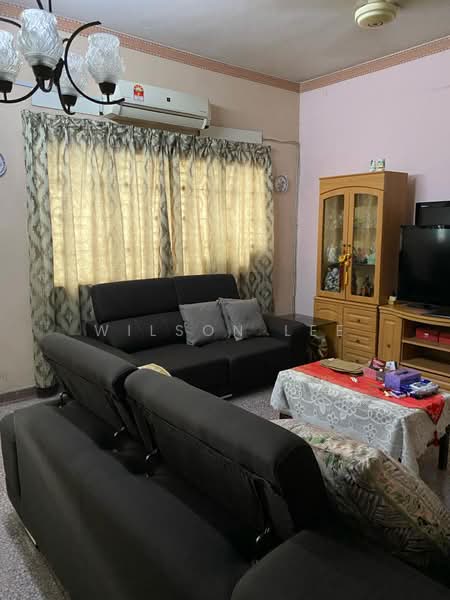 2-storey Terraced House for Sale in Kuchai Lama (Kuala Lumpur) - Wilson Lee - Living Room - PropertyGuru.com.my