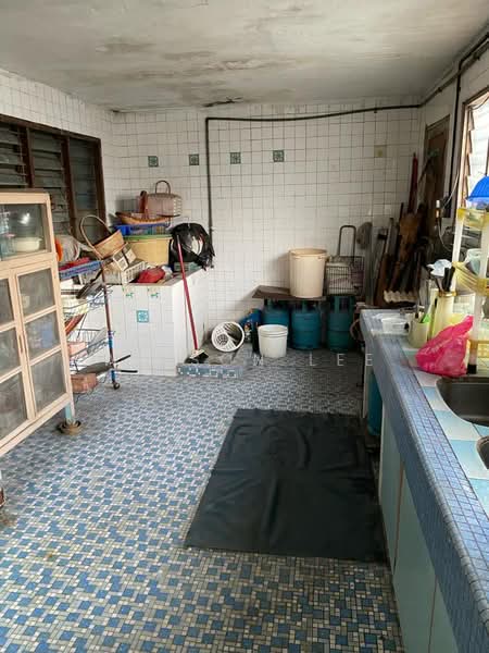 2-storey Terraced House for Sale in Kuchai Lama (Kuala Lumpur) - Wilson Lee - Kitchen - PropertyGuru.com.my