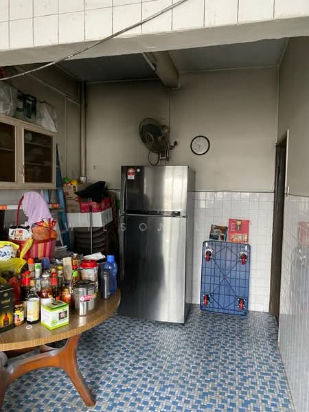 2-storey Terraced House for Sale in Kuchai Lama (Kuala Lumpur) - Wilson Lee - Kitchen - PropertyGuru.com.my