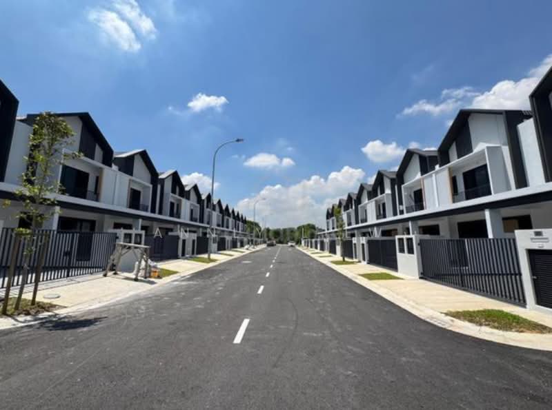 Rumah Teres 2-Tingkat untuk Dijual di Bandar Dato Onn (Tebrau) - Annly Liew - Exterior - PropertyGuru.com.my
