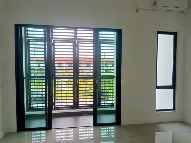 Rumah Teres 2-Tingkat untuk Disewa di Bandar Dato Onn (Tebrau) - Jeremy Goh - Balcony - PropertyGuru.com.my