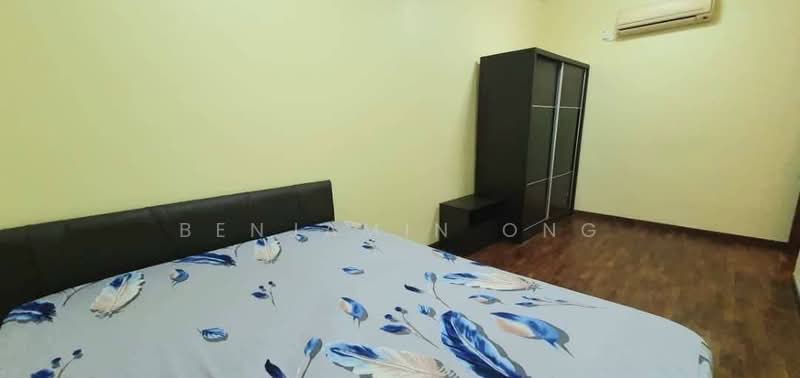 Pangsapuri untuk Disewa di Molek Pine 2 - Benjamin Ong - Bedroom - PropertyGuru.com.my