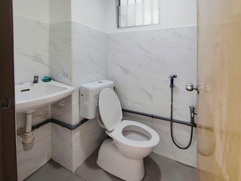 Kondominium untuk Dijual di Warisan City View - Candice Tan - Bathroom - PropertyGuru.com.my