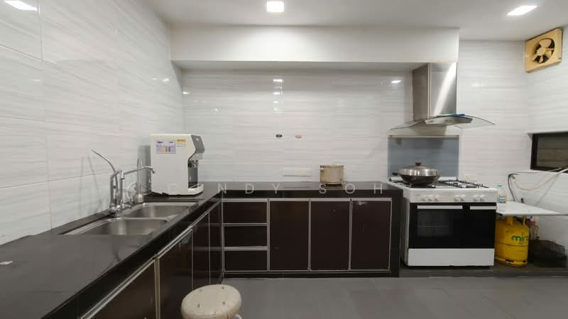 Cluster House for Sale in Johor Bahru (Johor) - Cindy Soh - Kitchen - PropertyGuru.com.my