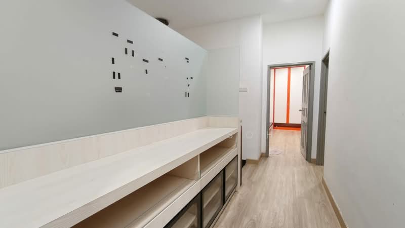 Cluster House for Sale in Johor Bahru (Johor) - Cindy Soh - Corridor - PropertyGuru.com.my