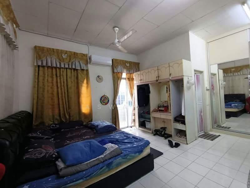 Rumah Teres 2-Tingkat untuk Dijual di Taman Paya Keladi (Kepala Batas) - Aswad . - Bedroom - PropertyGuru.com.my