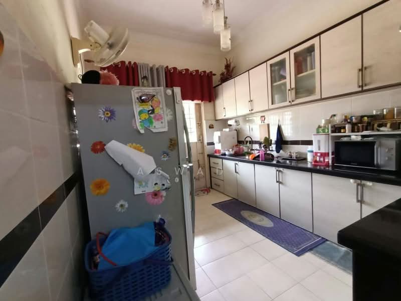 Rumah Teres 2-Tingkat untuk Dijual di Taman Paya Keladi (Kepala Batas) - Aswad . - Kitchen - PropertyGuru.com.my