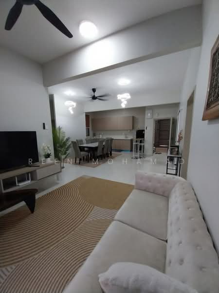Kondominium untuk Disewa di Residensi Adelia 4 - Reen Mohamad - Living Room - PropertyGuru.com.my
