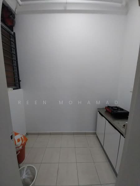 Kondominium untuk Disewa di Residensi Adelia 4 - Reen Mohamad - Kitchen - PropertyGuru.com.my