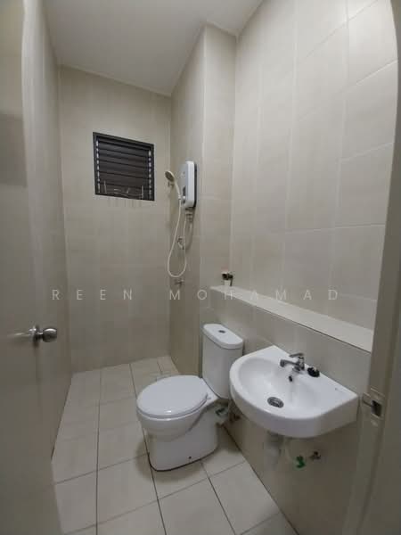 Kondominium untuk Disewa di Residensi Adelia 4 - Reen Mohamad - Bathroom - PropertyGuru.com.my