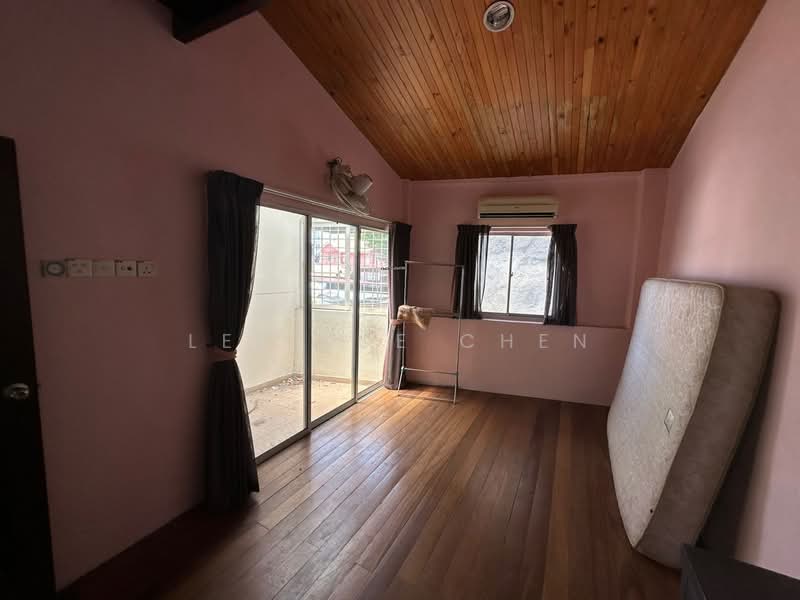 Shop for Sale in George Town (Penang) - Lee Xue Chen - PropertyGuru.com.my