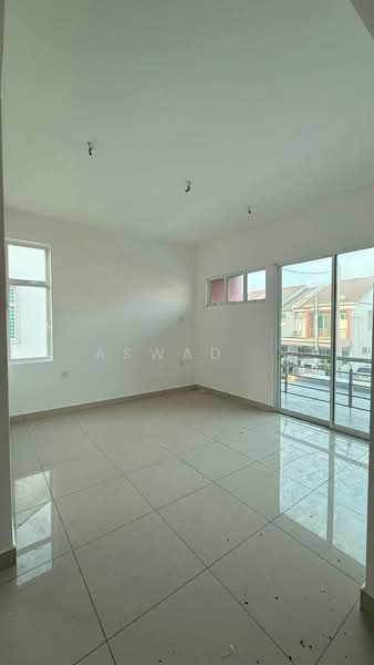 2-storey Terraced House for Sale in Taman Serai Wangi (Padang Serai) - Aswad . - Living Room - PropertyGuru.com.my