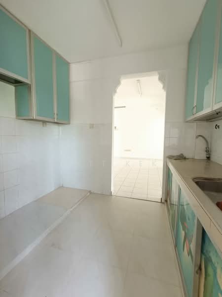 Flat for Sale at Sri Intan - Matt Kek - Kitchen - PropertyGuru.com.my