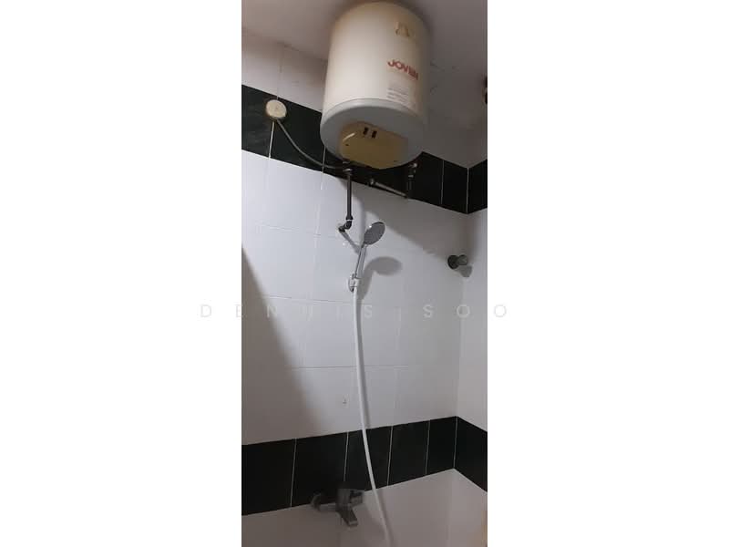 Rumah Teres 2-Tingkat untuk Dijual di Bandar Utama (Selangor) - Dennis Soo - Bathroom - PropertyGuru.com.my