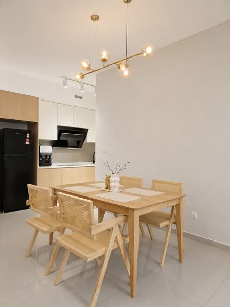 Kediaman Servis untuk Disewa di D'Erica - Ray Soo - Dining Room - PropertyGuru.com.my