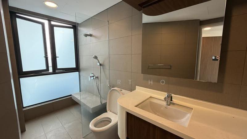 Kediaman Servis untuk Dijual di Aragreens - Albert Ho - Bathroom - PropertyGuru.com.my
