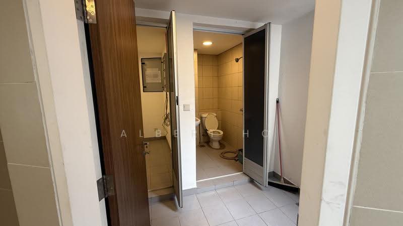 Kediaman Servis untuk Dijual di Aragreens - Albert Ho - Bathroom - PropertyGuru.com.my