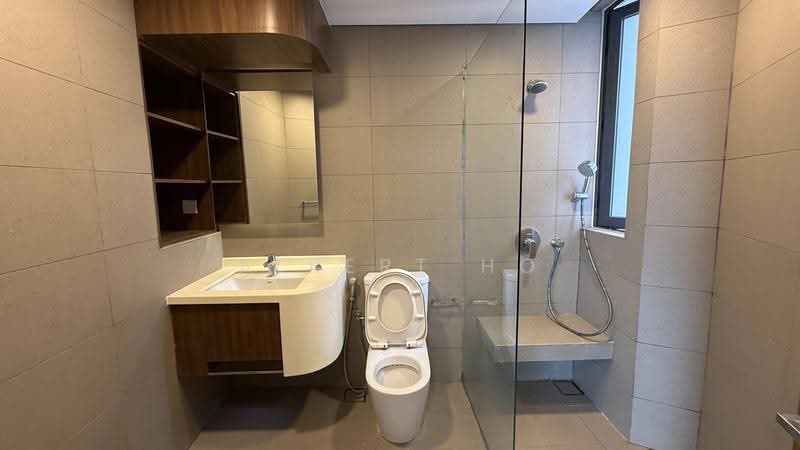 Kediaman Servis untuk Dijual di Aragreens - Albert Ho - Bathroom - PropertyGuru.com.my