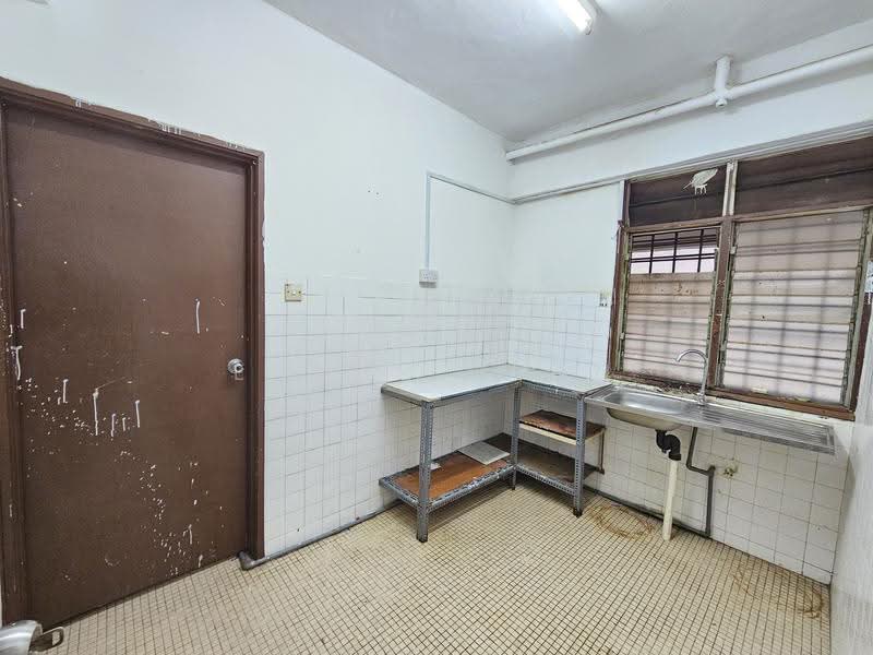 Pangsapuri untuk Dijual di Perdana Court - Eason Chan - PropertyGuru.com.my
