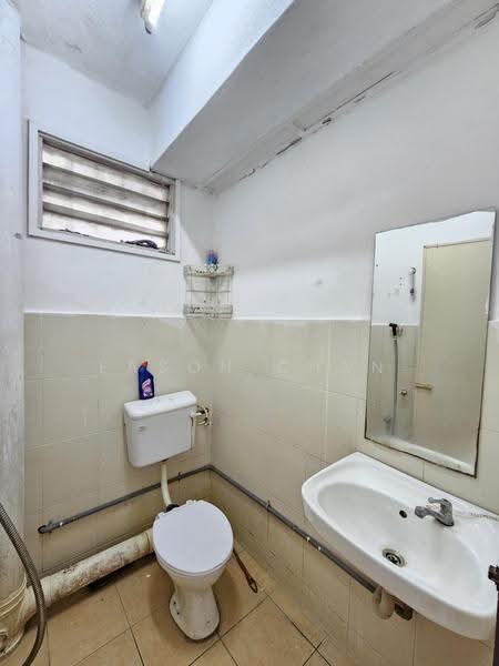 Pangsapuri untuk Dijual di Perdana Court - Eason Chan - PropertyGuru.com.my