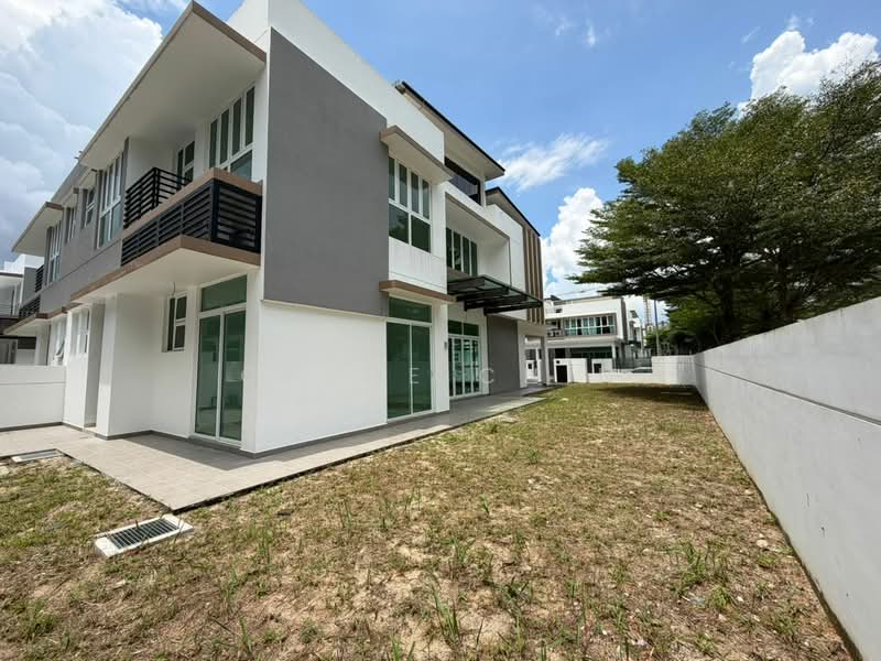 Semi-Detached House for Sale in Johor Bahru (Johor) - Chloe Chin - Exterior - PropertyGuru.com.my