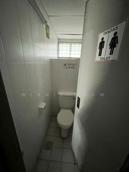 Shop / Office untuk Disewa di Kota Kemuning (Shah Alam) - Winnie Chow - Bathroom - PropertyGuru.com.my
