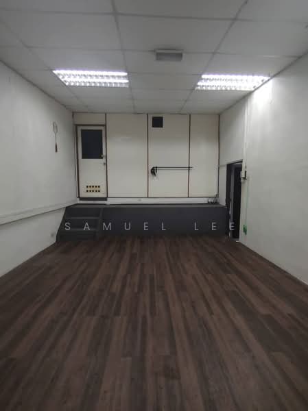 Kilang untuk Disewa di Taman Johor Jaya (Johor Bahru) - Samuel Lee - Interior - PropertyGuru.com.my