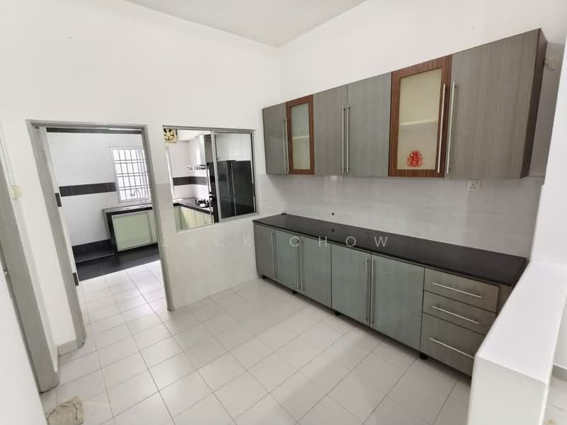 2-storey Terraced House for Sale in Taman Seri Austin (Tebrau) - Zack Chow - Kitchen - PropertyGuru.com.my