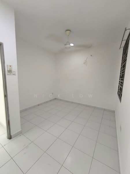 Condominium for Rent at Scott Towers @ Larkin JB - Nick Low - Interior - PropertyGuru.com.my