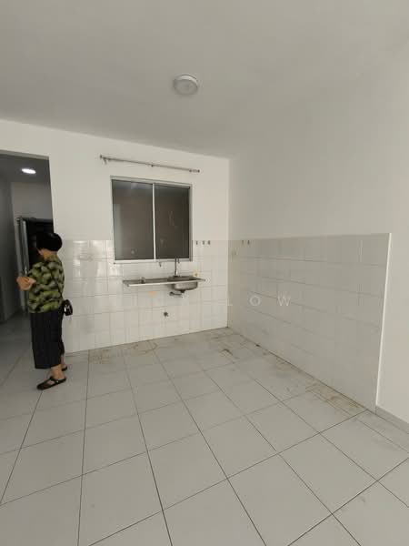 Condominium for Rent at Scott Towers @ Larkin JB - Nick Low - Kitchen - PropertyGuru.com.my